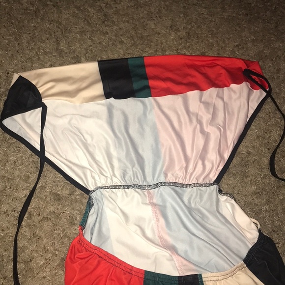 Spaghetti strapped open back jumpsuit - Picture 6 of 6